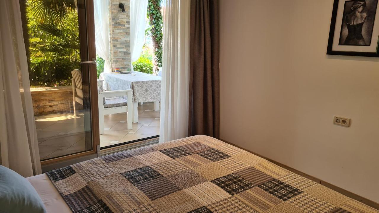 Villa Amalia Apartments Malinska Kültér fotó