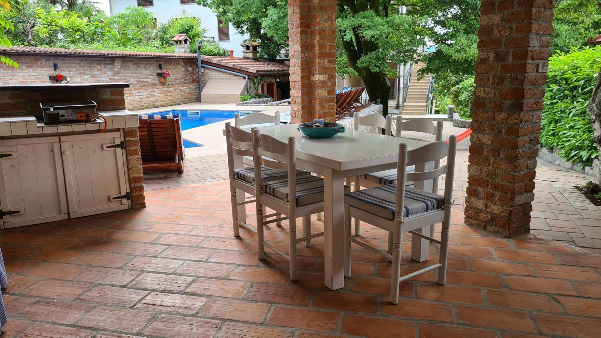 Villa Amalia Apartments Malinska Kültér fotó