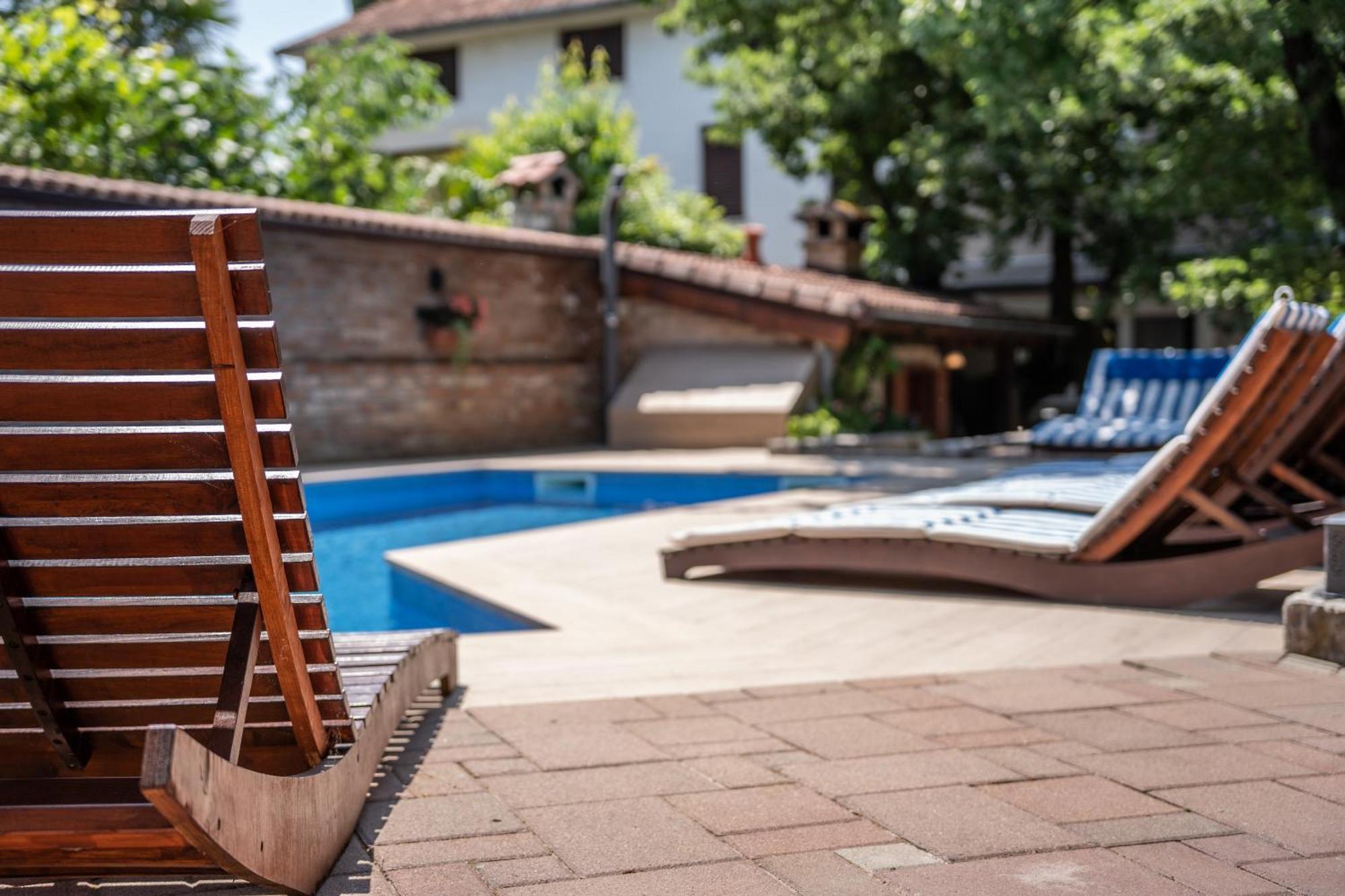 Villa Amalia Apartments Malinska Kültér fotó