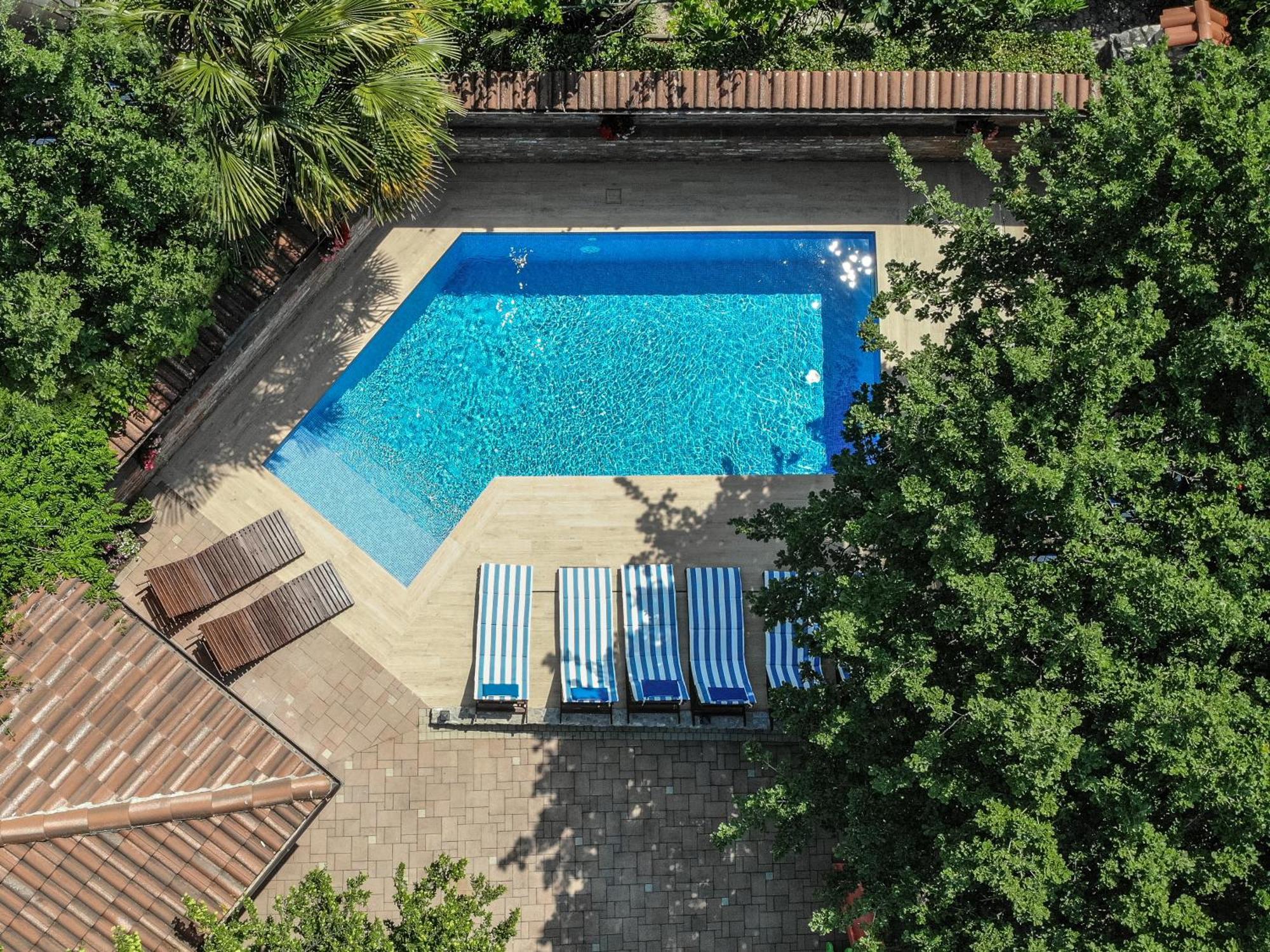 Villa Amalia Apartments Malinska Kültér fotó